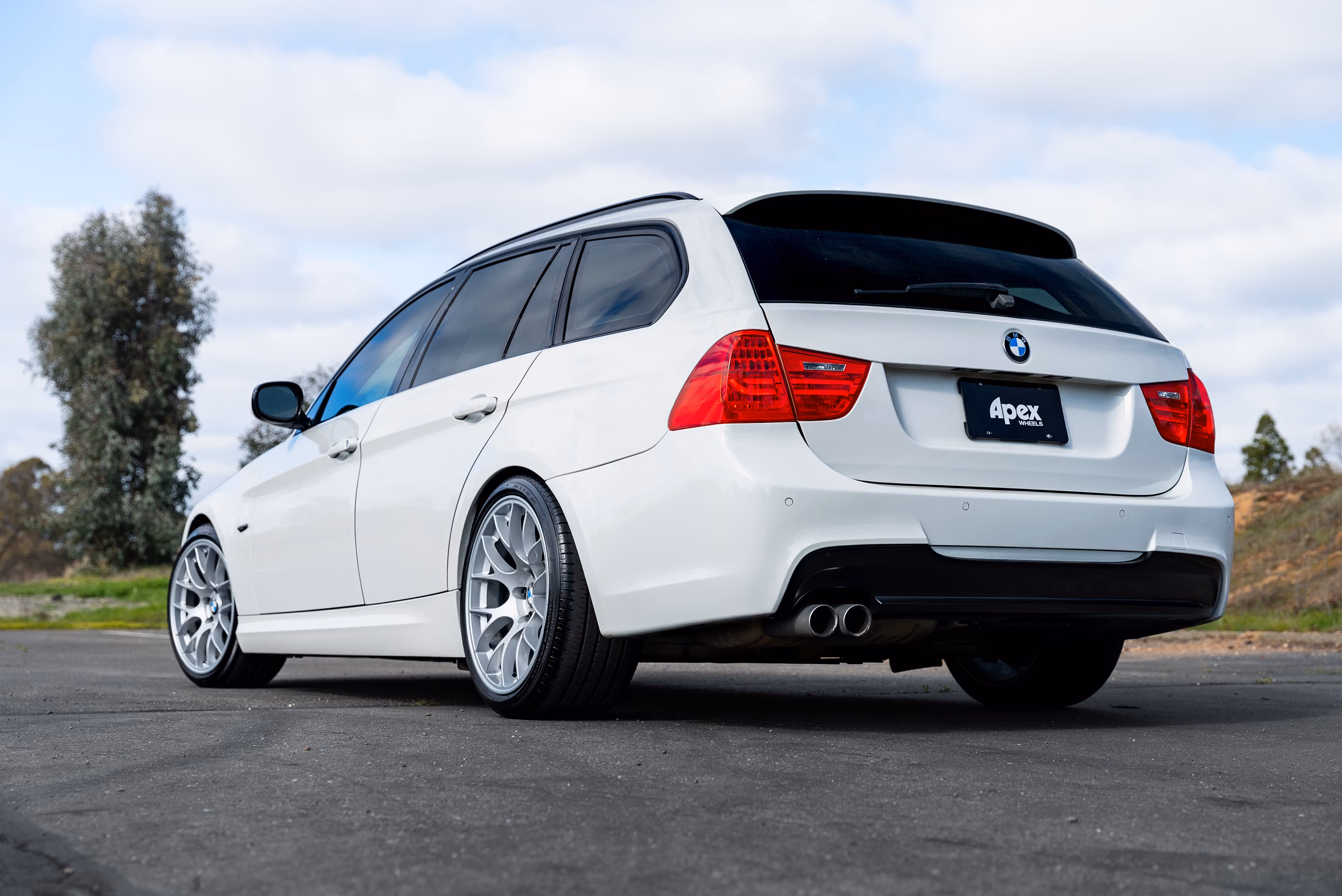 BMW E91 wagon rear three-quarter